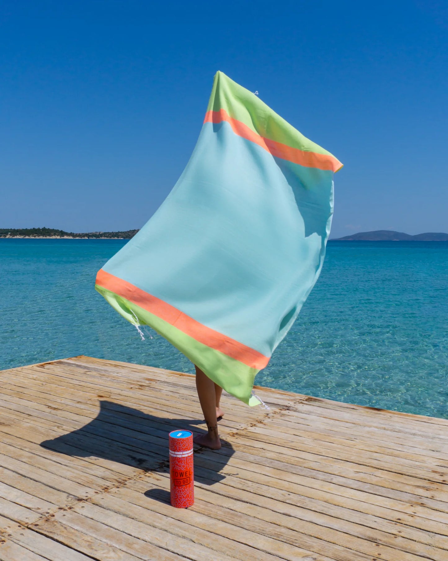 Towel To Go | Neon